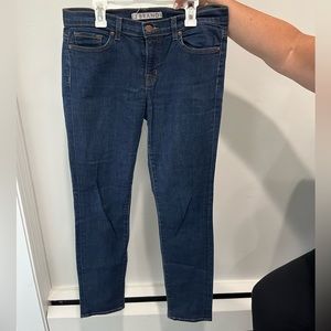 J BRAND BLUE JEANS SIZE 29